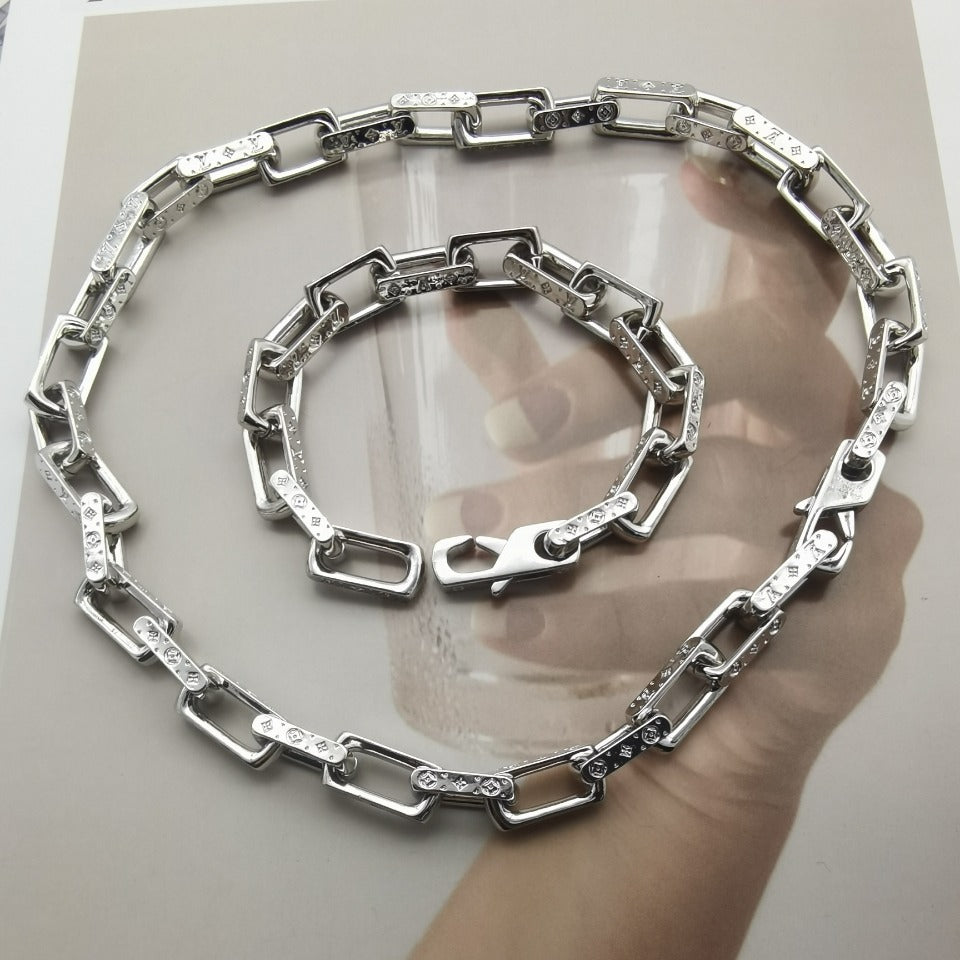 New Arrival LV Necklaces 093