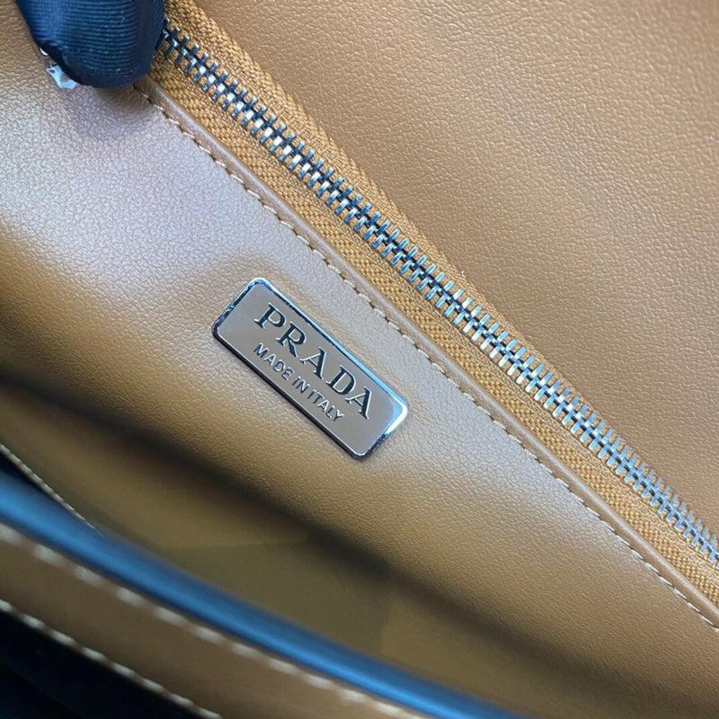 Oz - Fei Bags - 570