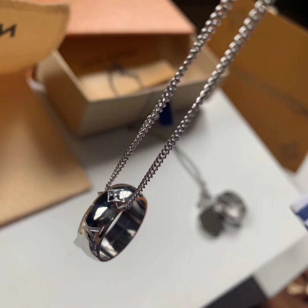 New Arrival LV Necklaces 010