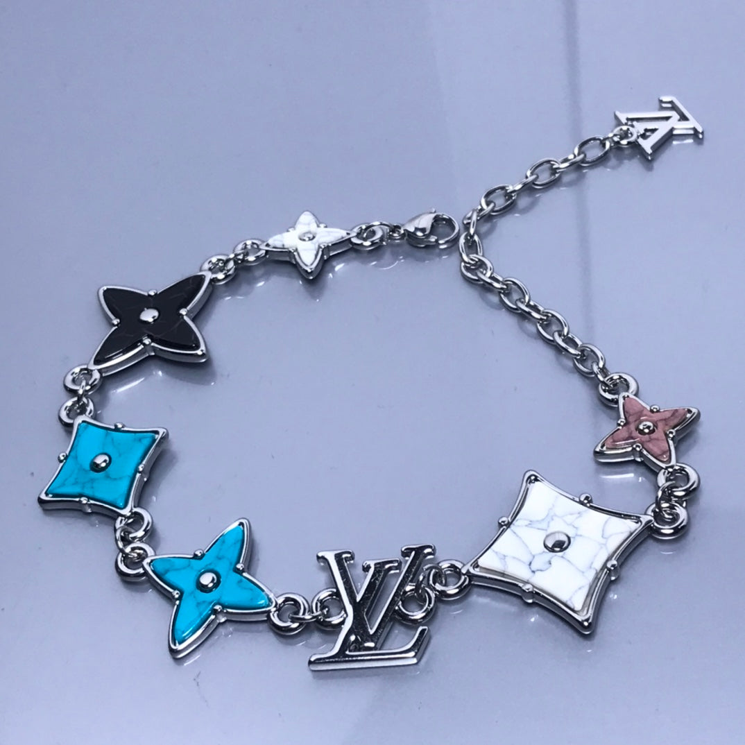 New Arrival LV Necklaces 019