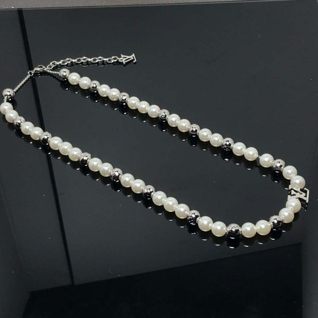 New Arrival LV Necklaces 006