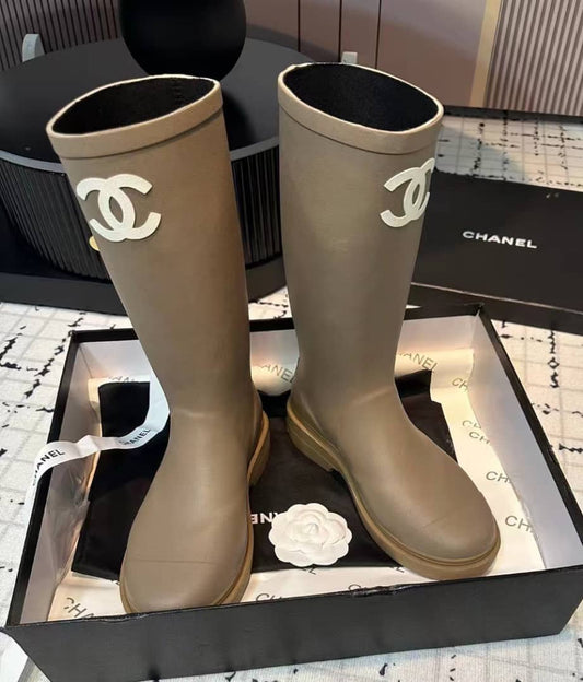CHANEL RUBBER RAIN BOOTS BEIGE G39620 X56326 0Q304