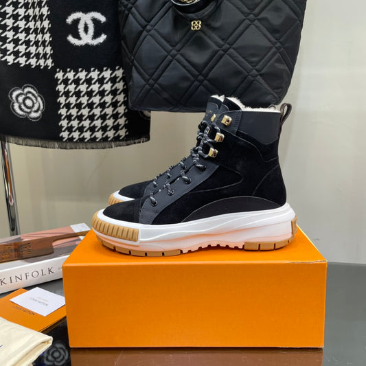 LV SQUAD SNEAKER BOOTS BLACK