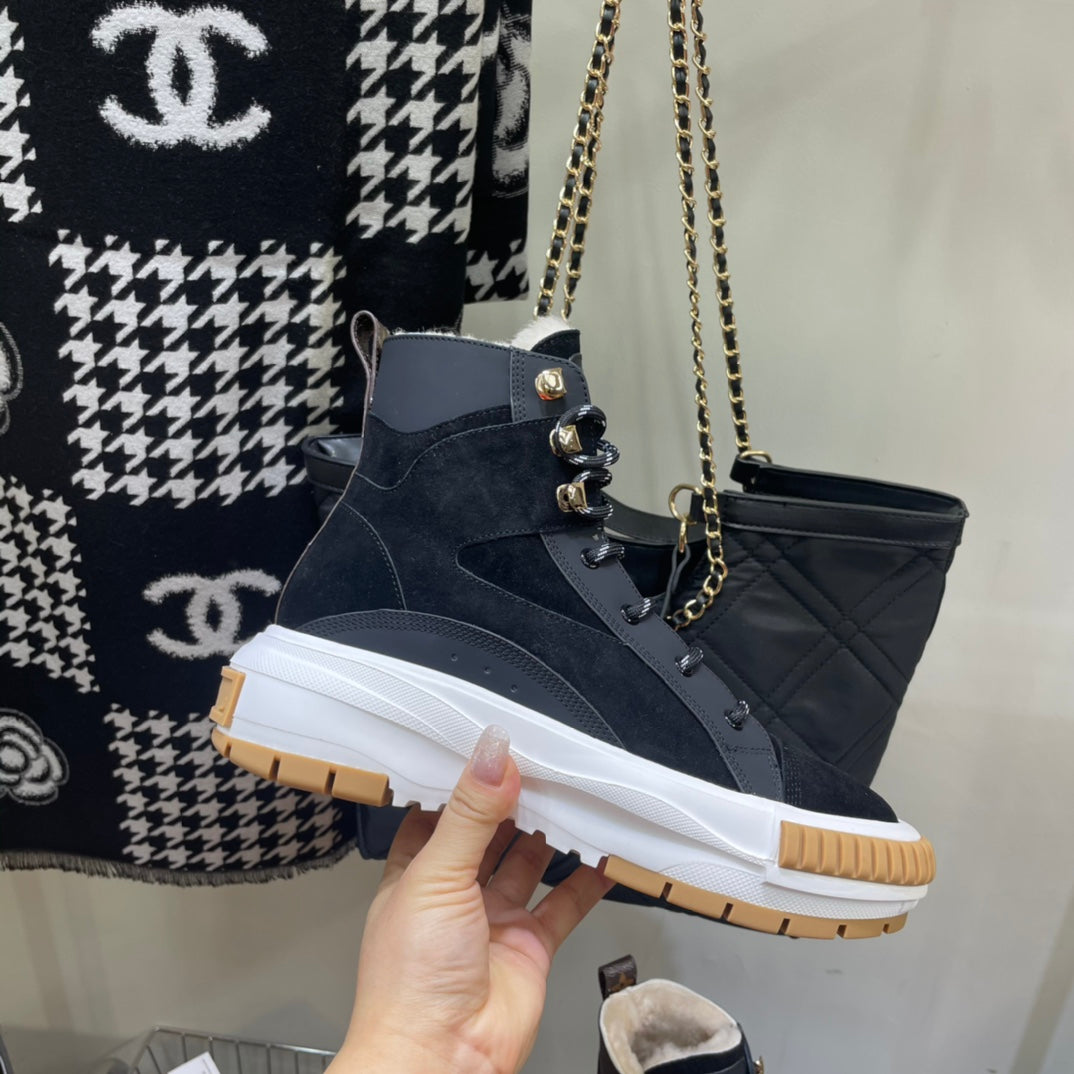 LV SQUAD SNEAKER BOOTS BLACK