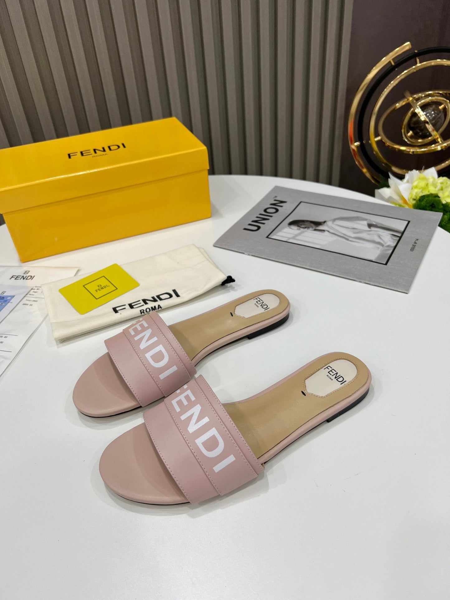 Luxury Shoes - FED - 643