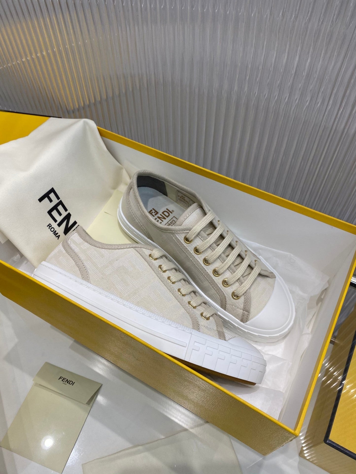 Luxury Shoes - FED - 507