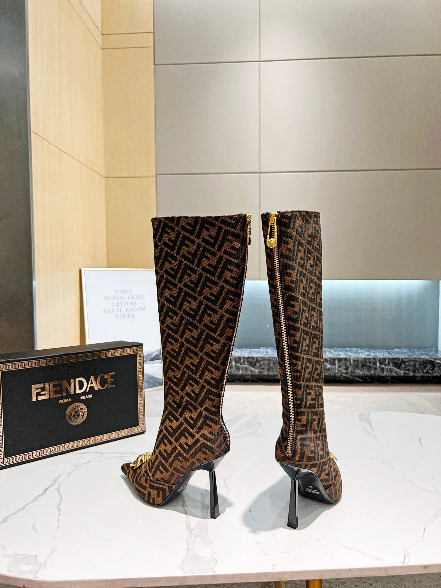 Luxury Shoes - FED - 390