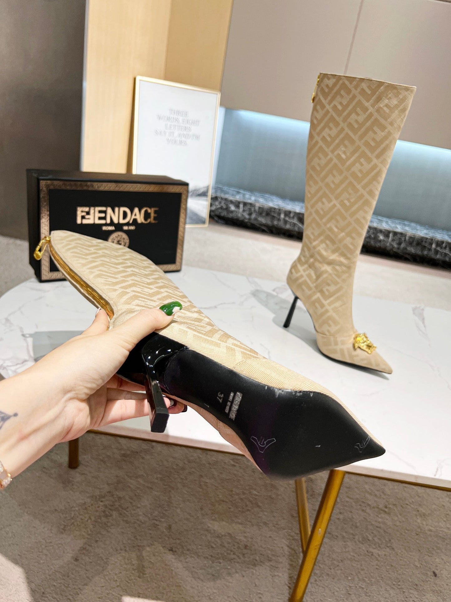 Luxury Shoes - FED - 391