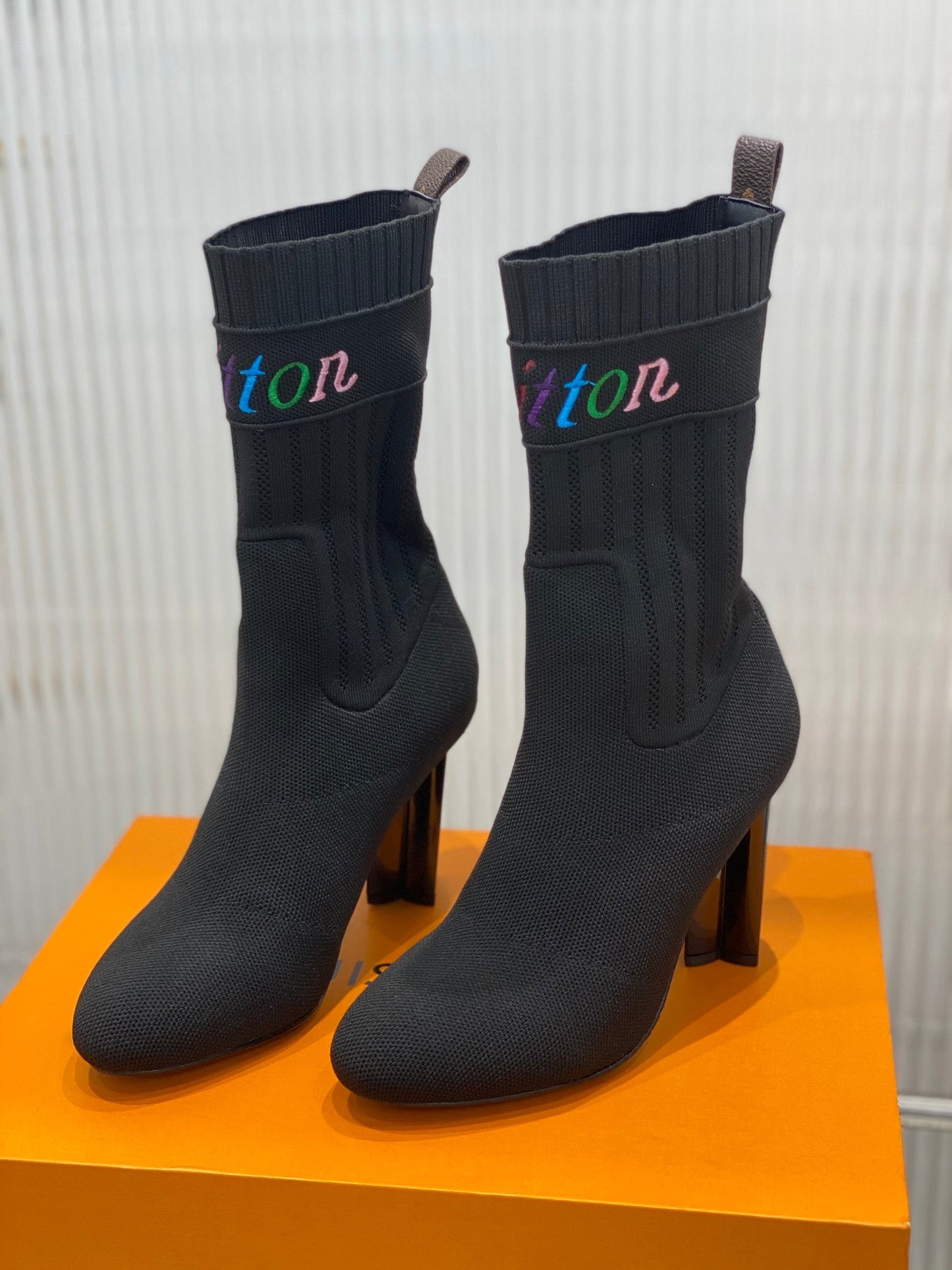 Luxury Shoes - LU-V - 1058