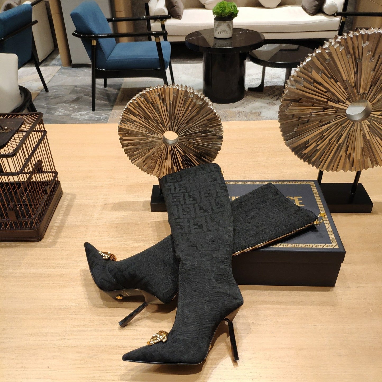 Luxury Shoes - FED - 450