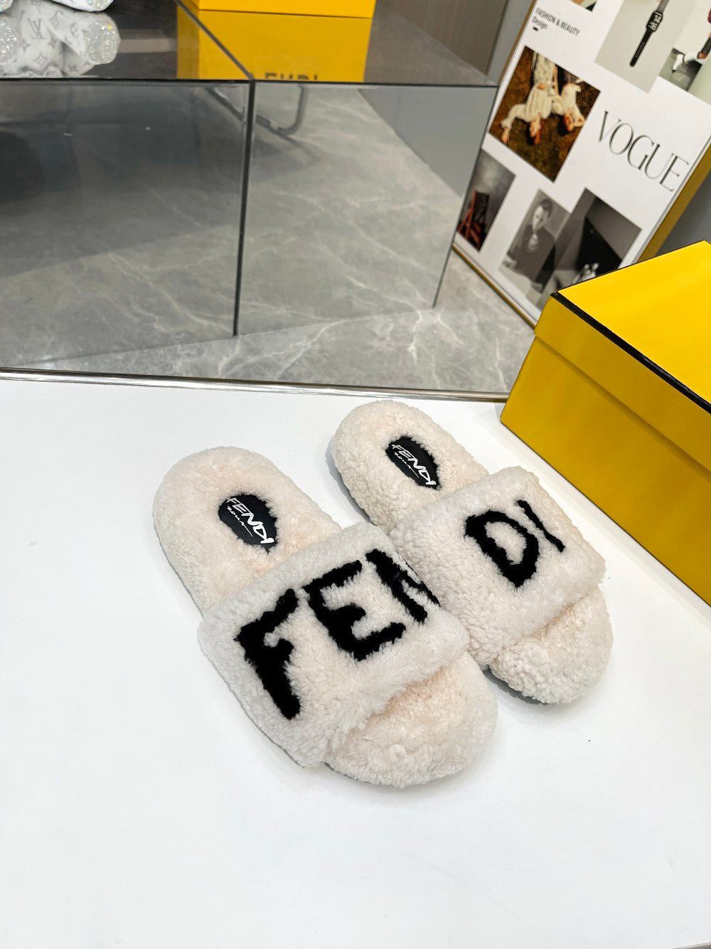 Luxury Shoes - FED - 372