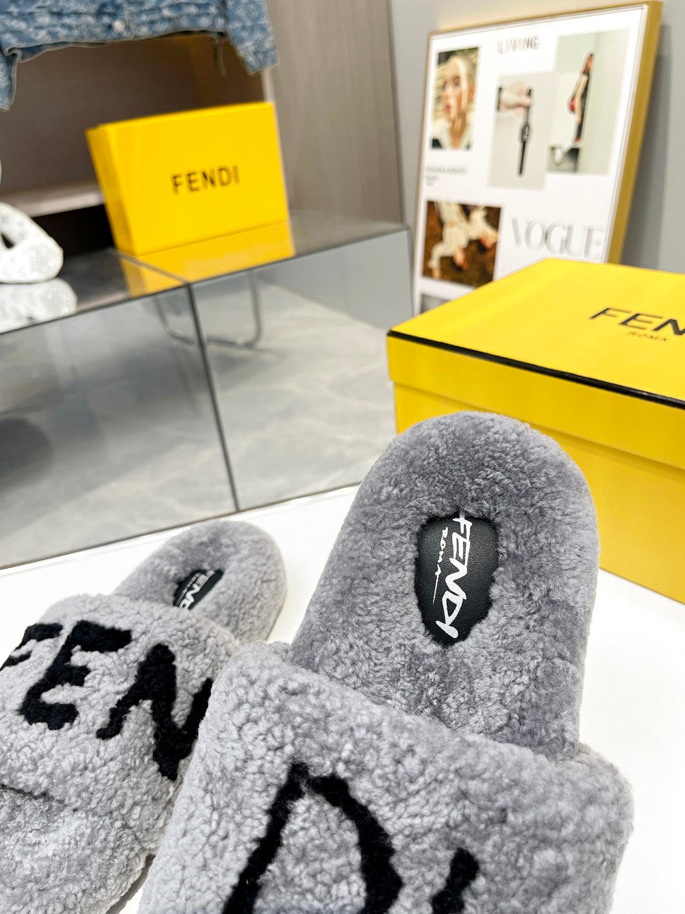 Luxury Shoes - FED - 373