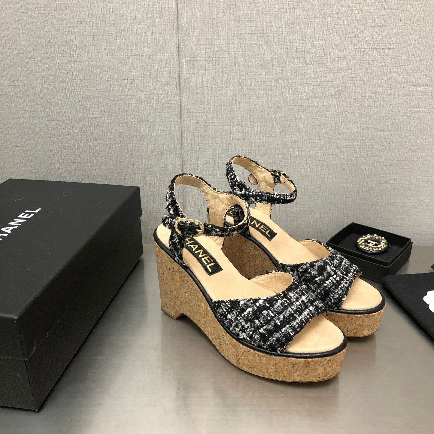 Luxury Shoes Sandals - CHL - 1033