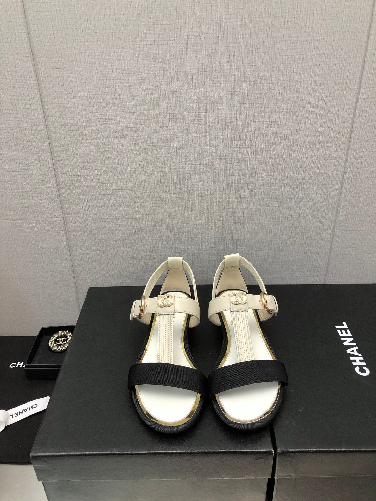 Luxury Shoes Sandals - CHL - 764