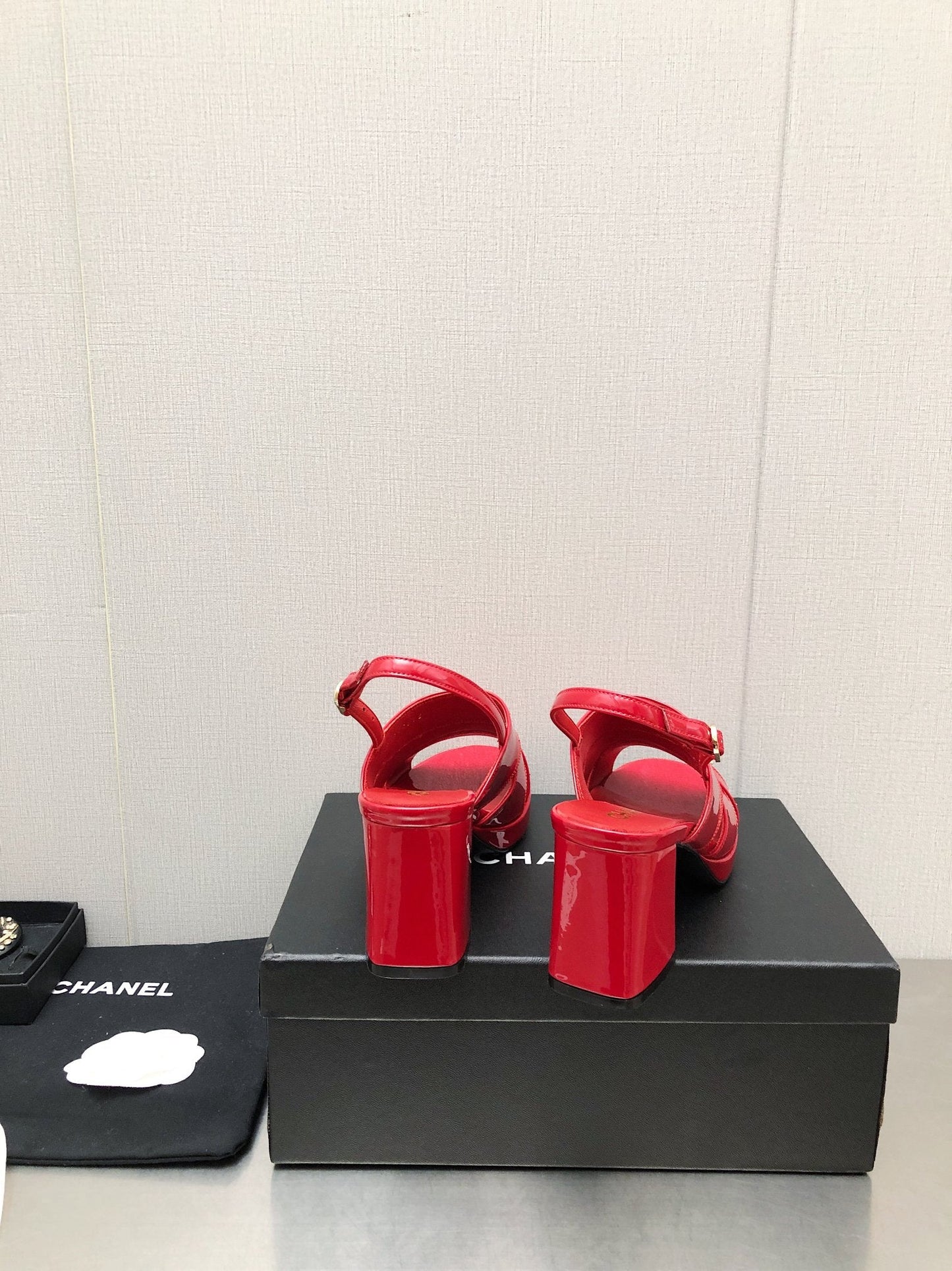 Luxury Shoes Sandals - CHL - 140