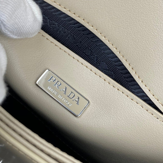 Oz - Fei Bags - 1550