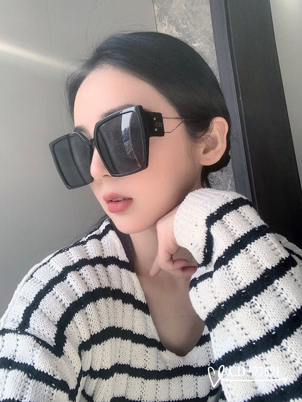 OZ - Dir Sunglasses - 206