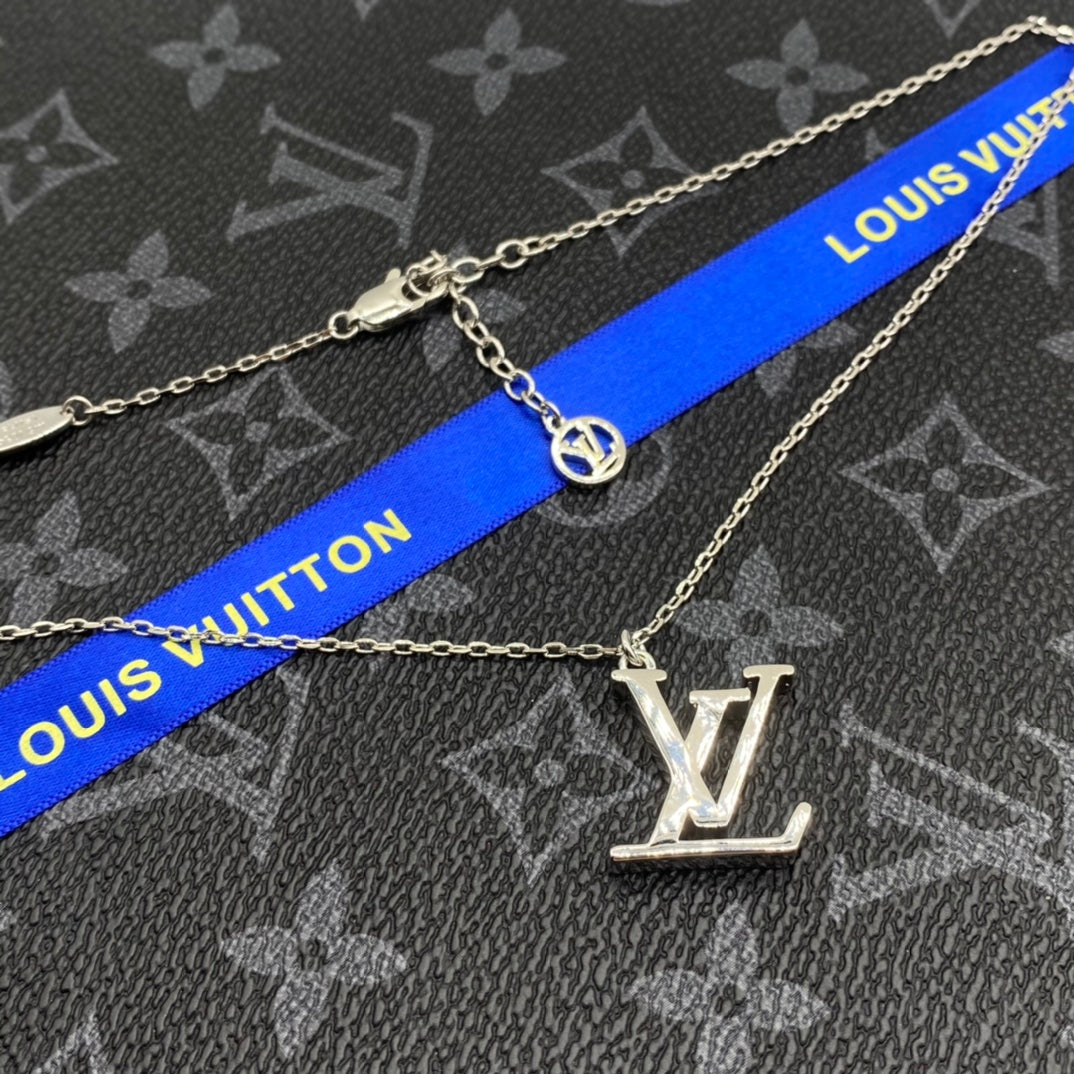New Arrival LV Necklaces 063