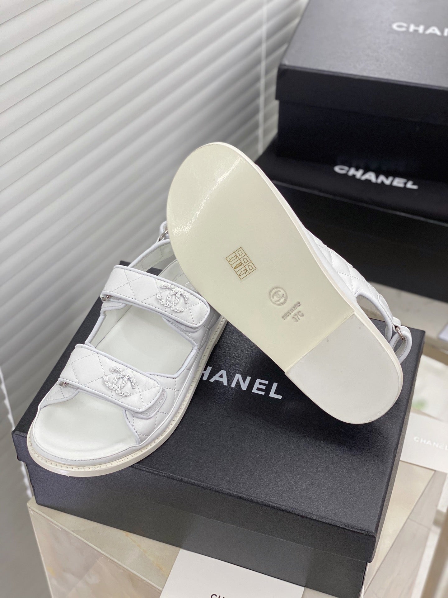 Luxury Shoes Sandals - CHL - 995