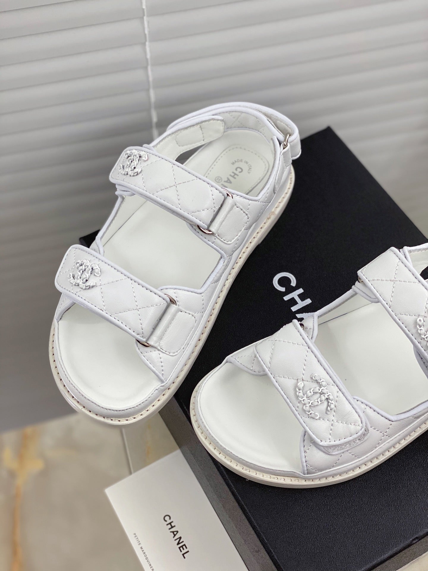 Luxury Shoes Sandals - CHL - 995