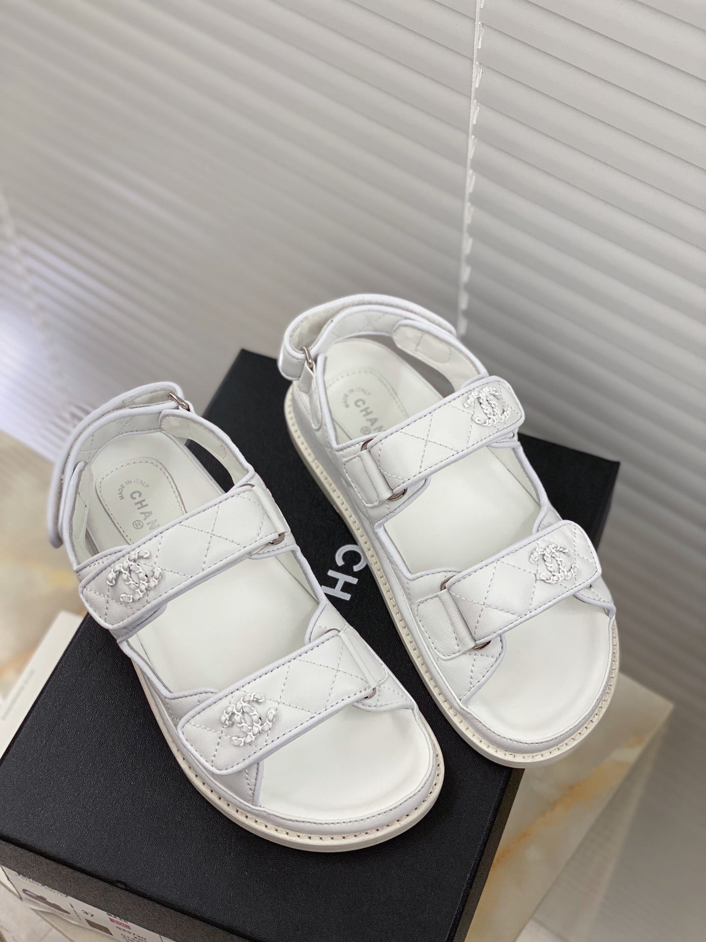 Luxury Shoes Sandals - CHL - 995