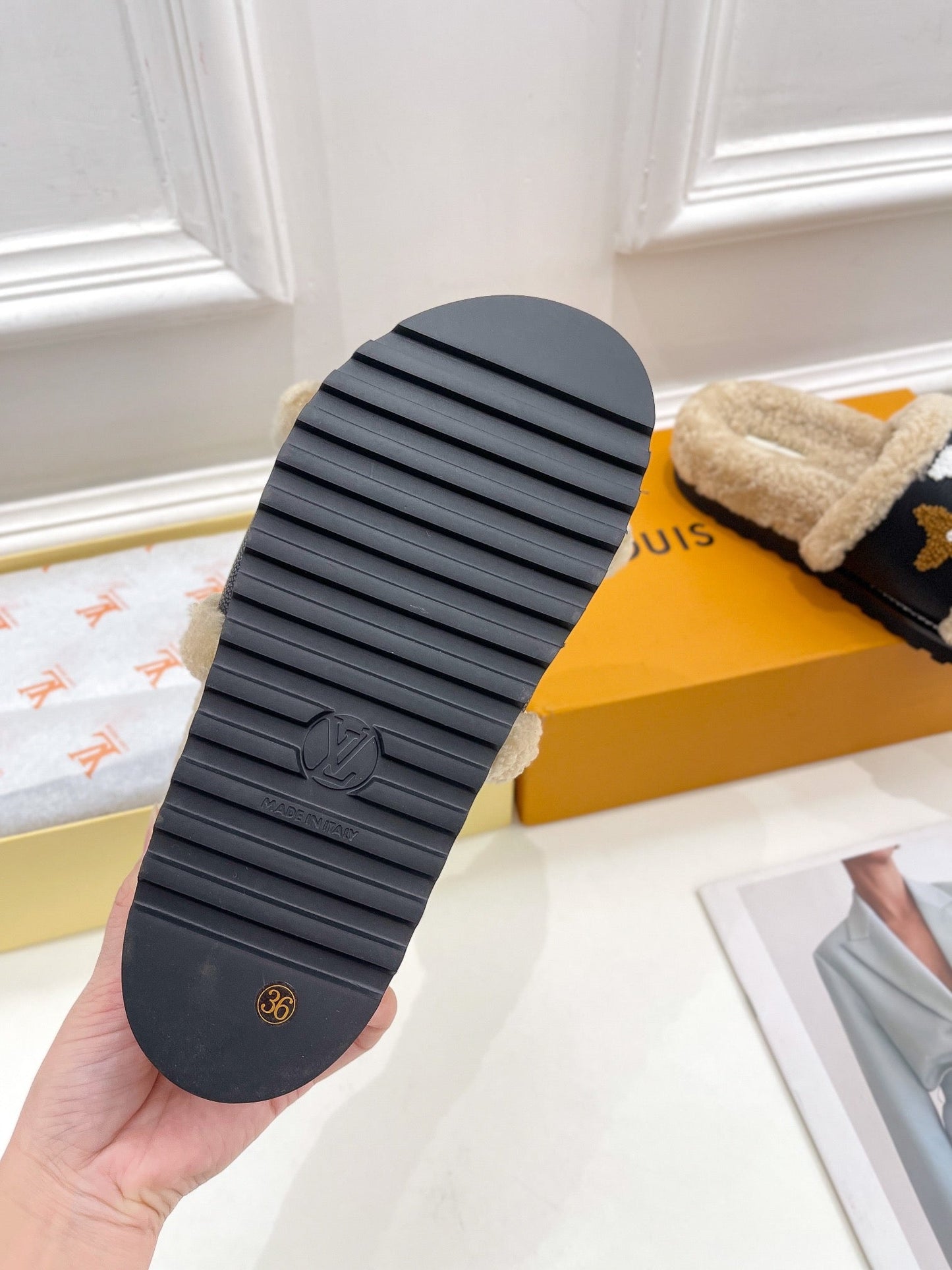 Luxury Shoes - LU-V - 417