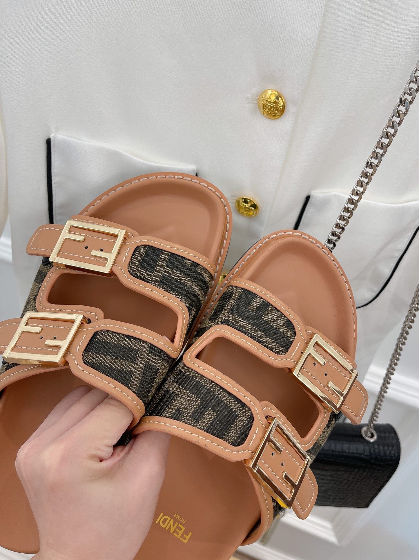 Luxury Shoes - FED - 505