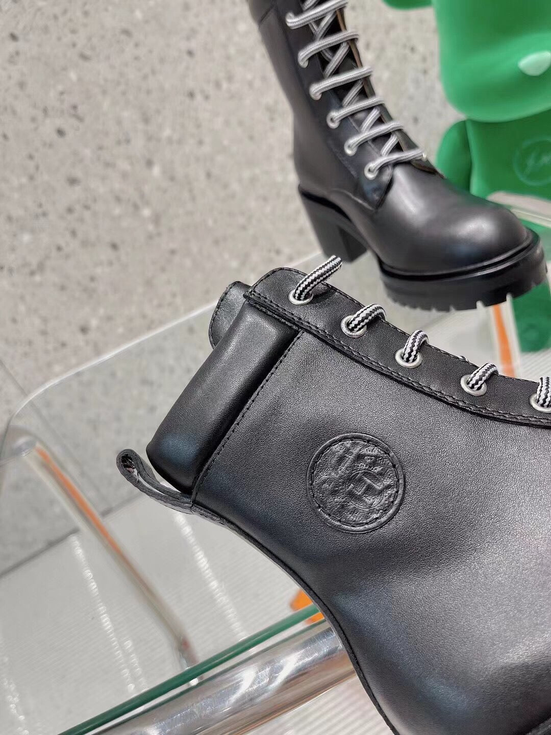 Luxury Shoes - HMS - 678