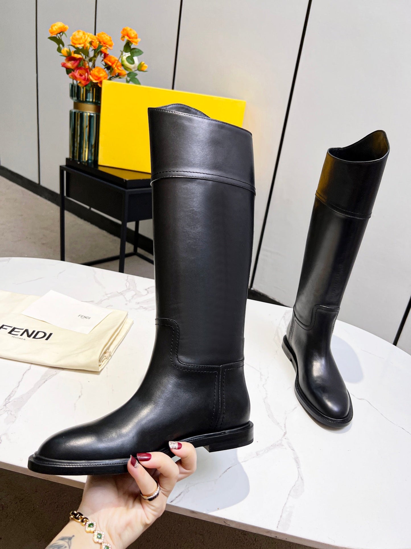 Luxury Shoes - FED - 411