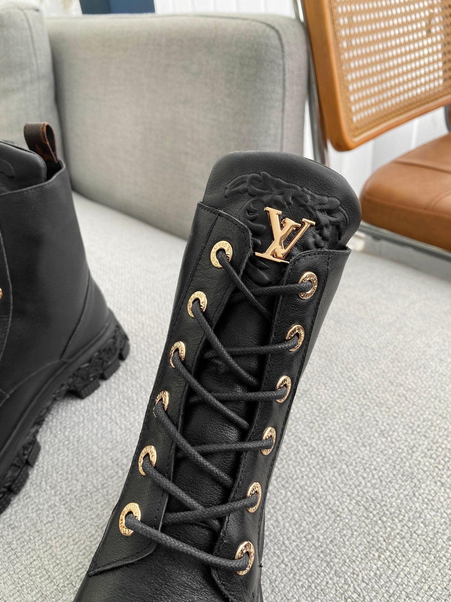 Luxury Shoes - LU-V - 613