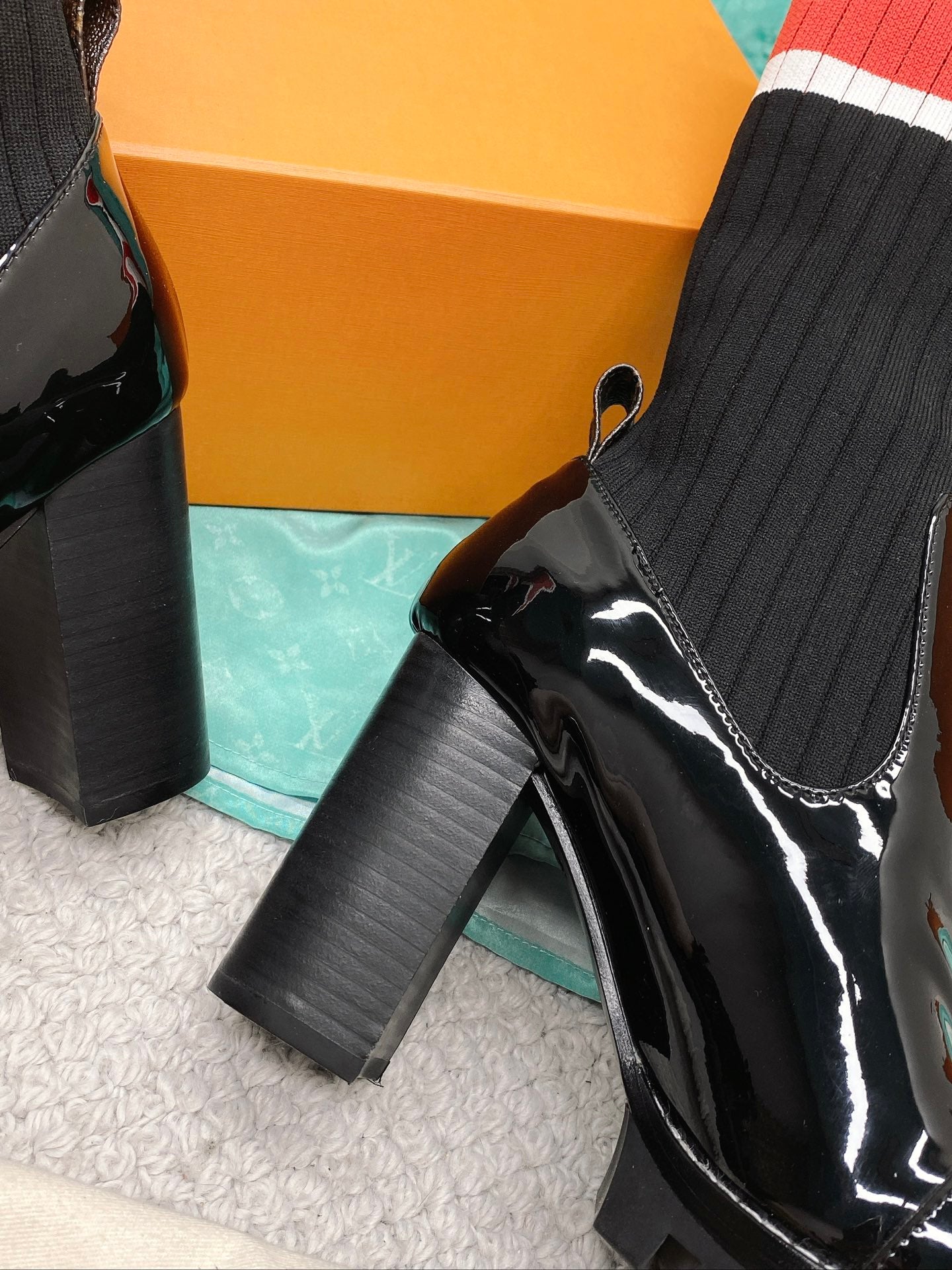 Luxury Shoes - LU-V - 549