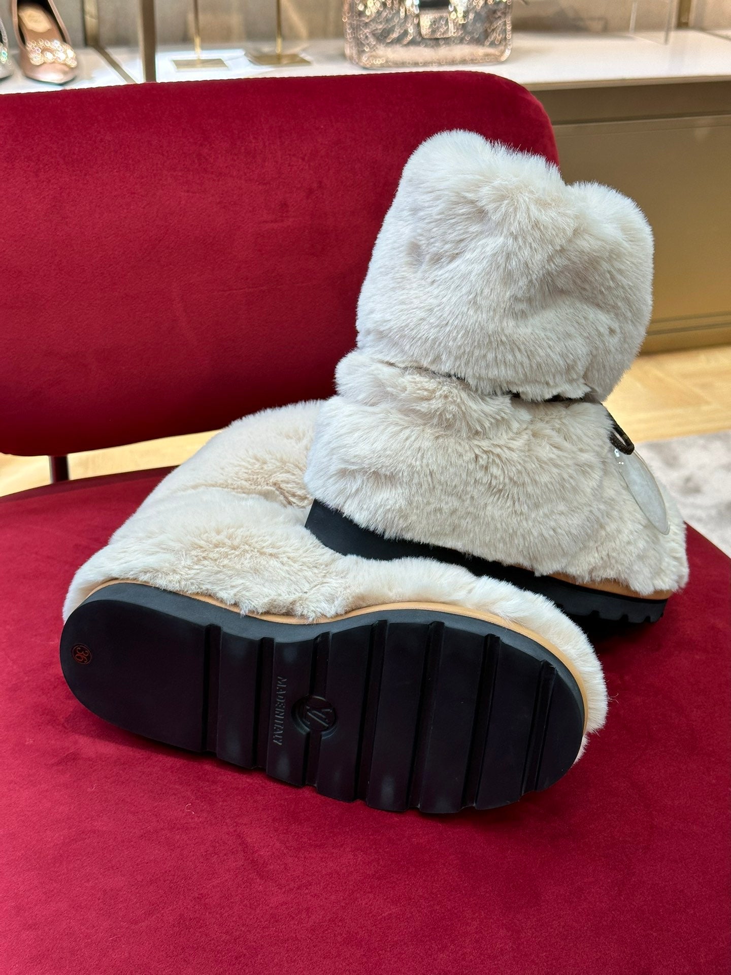 Luxury Shoes - LU-V - 473