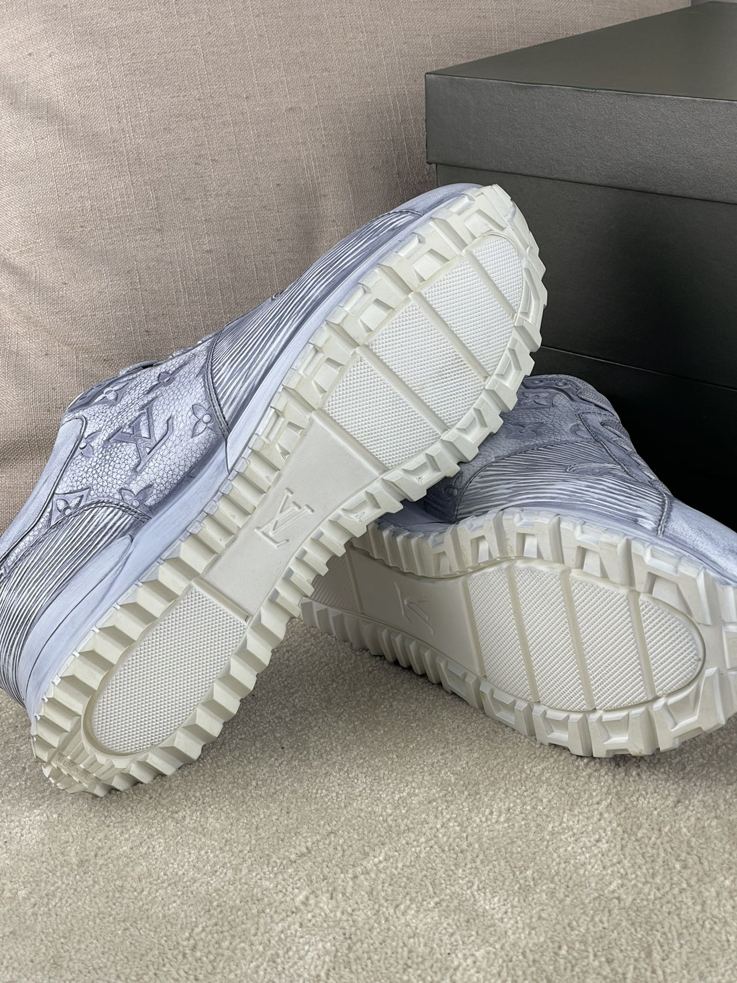 Luxury Shoes - LU-V - 401