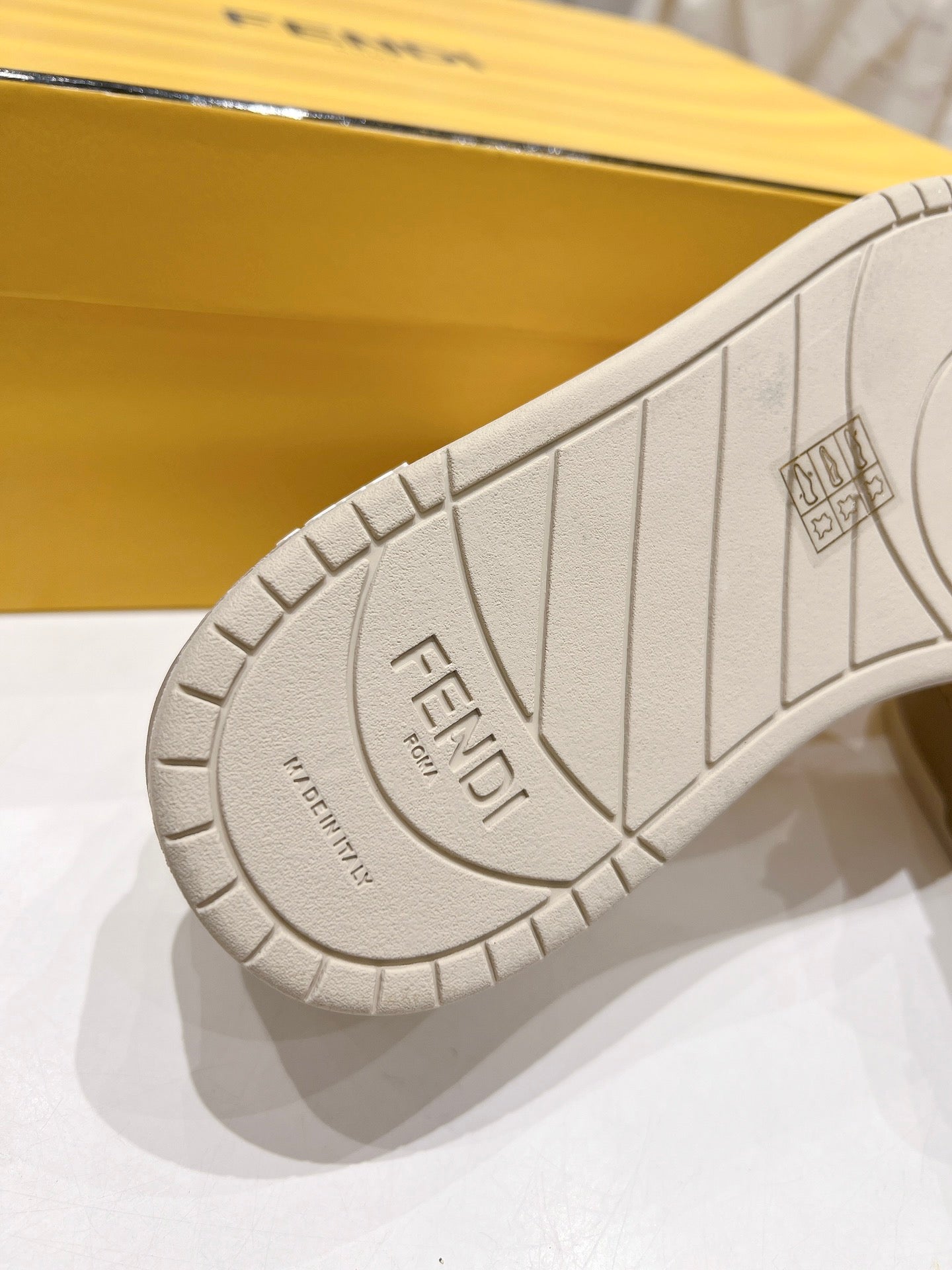 Luxury Shoes - FED - 247