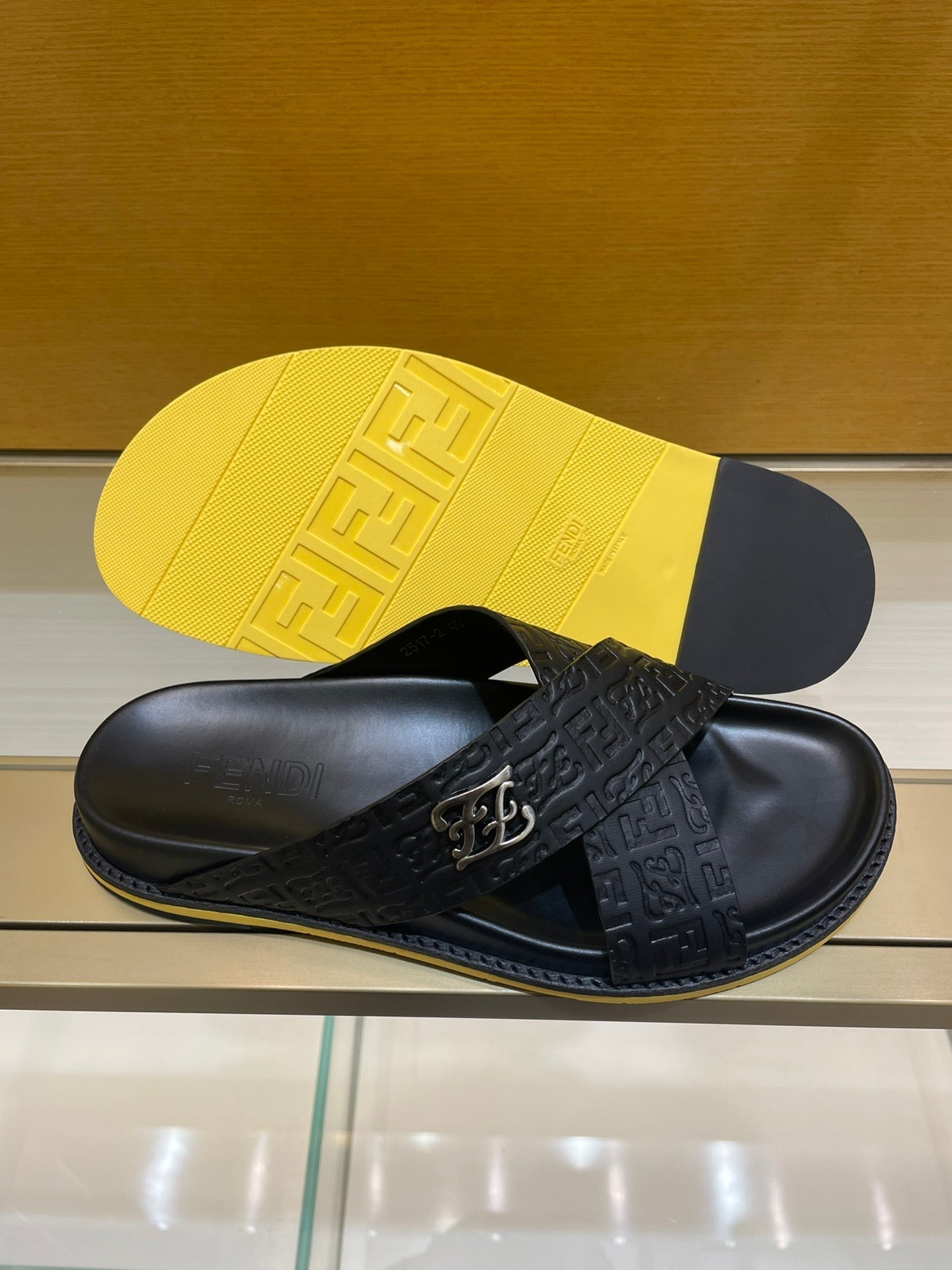 Luxury Shoes - FED - 231