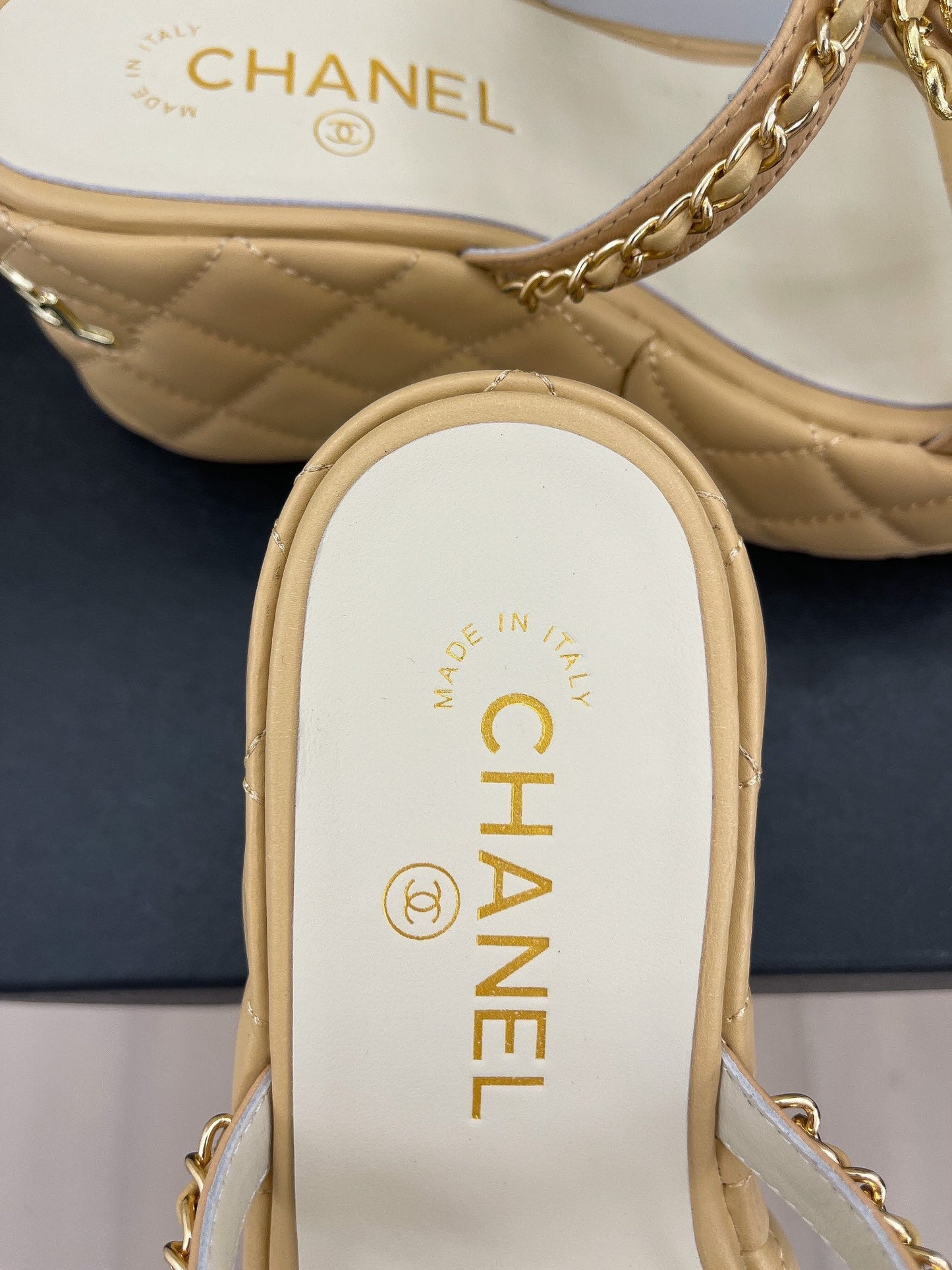 Luxury Shoes Sandals - CHL - 045