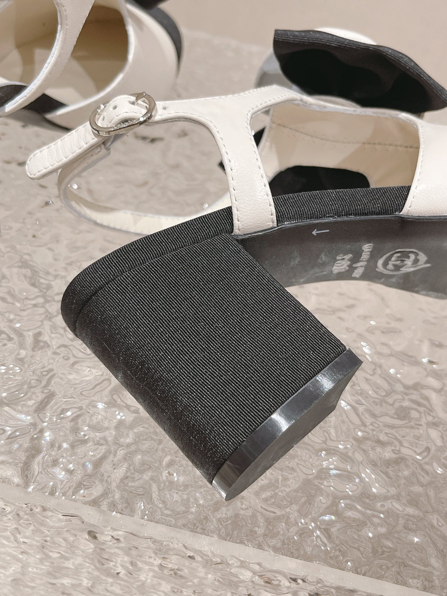 Luxury Shoes Sandals - CHL - 530