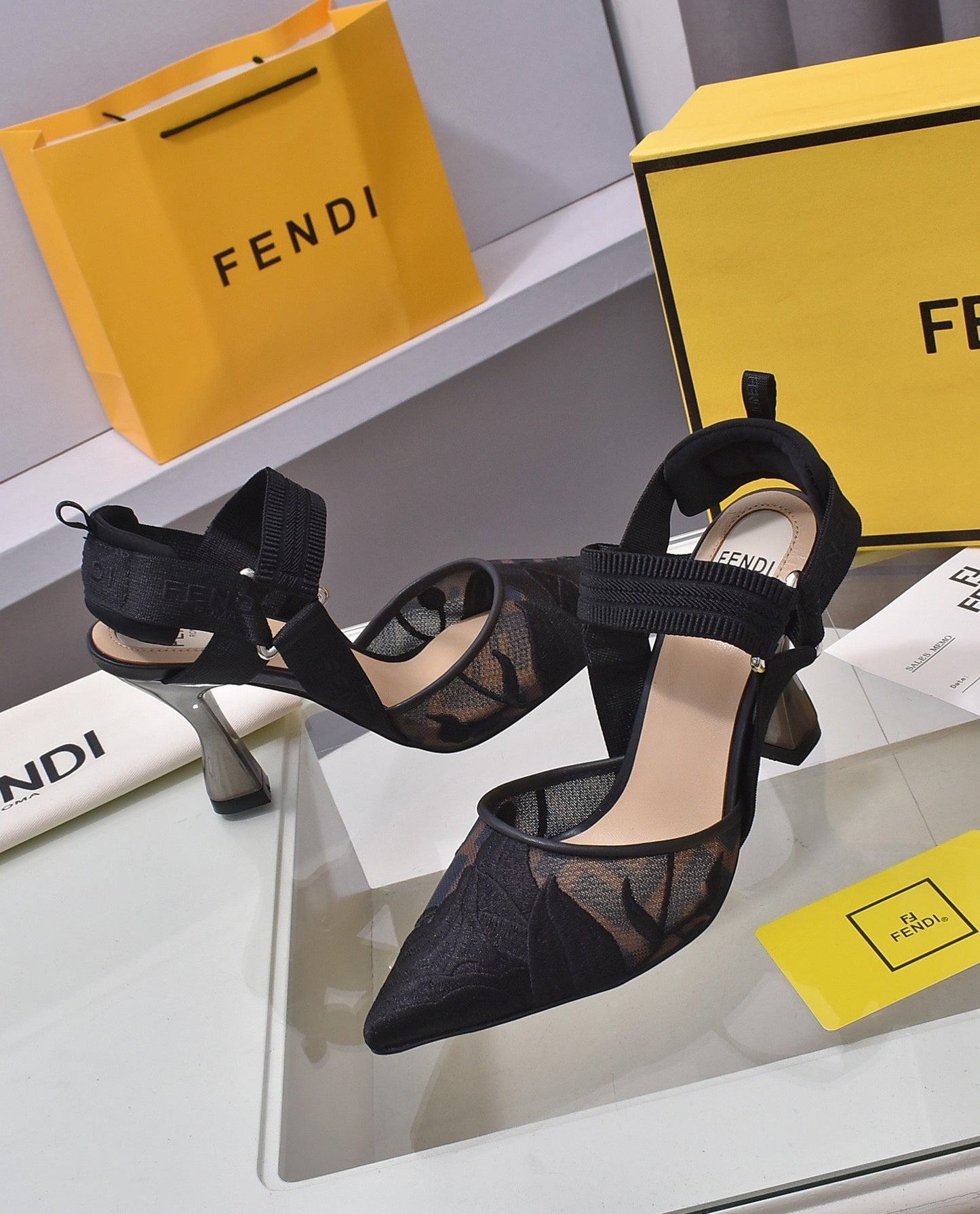 Luxury Shoes - FED - 102