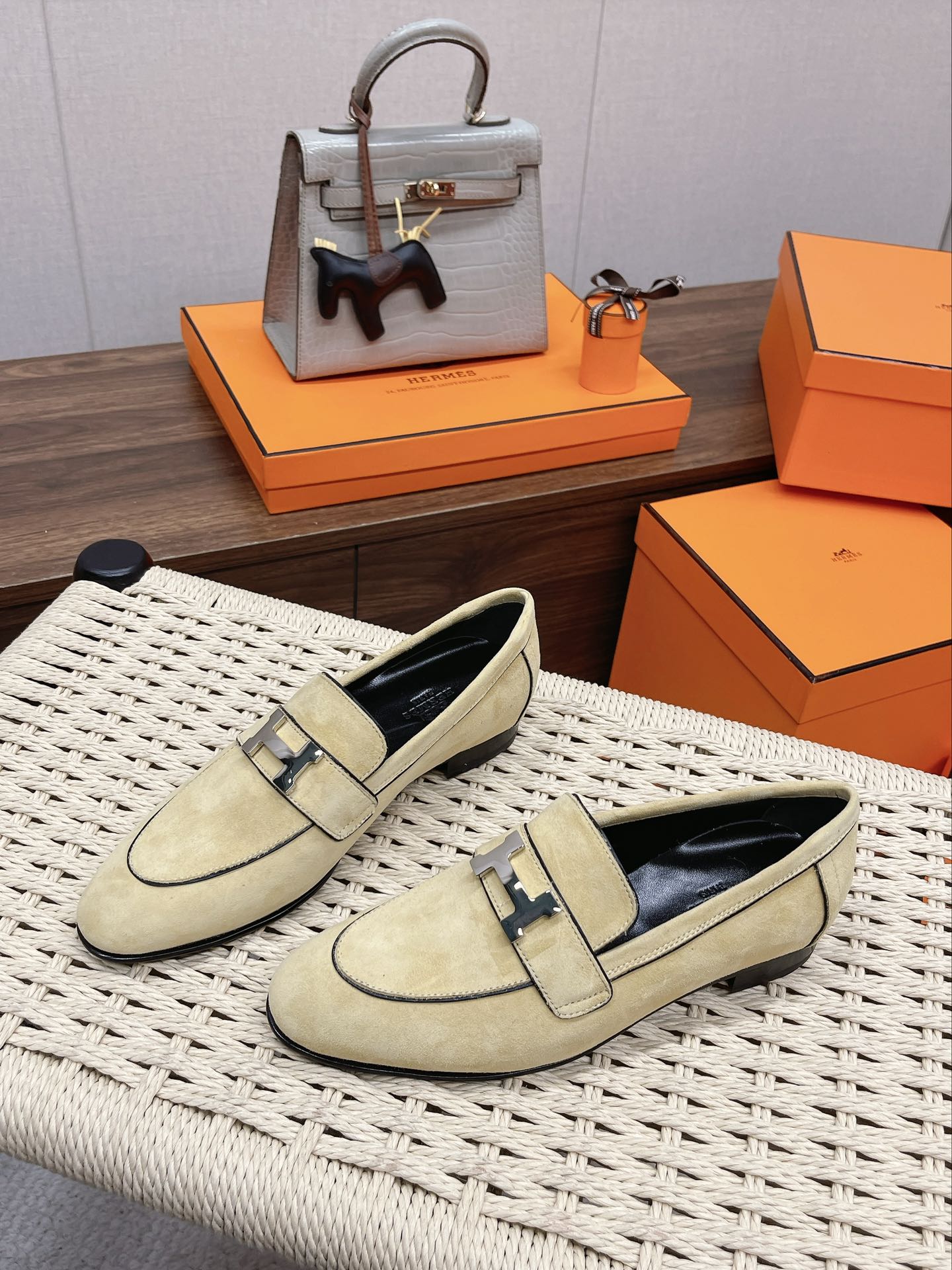 Luxury Shoes - HMS - 120