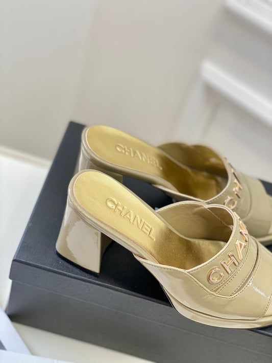 Luxury Shoes Sandals - CHL - 207