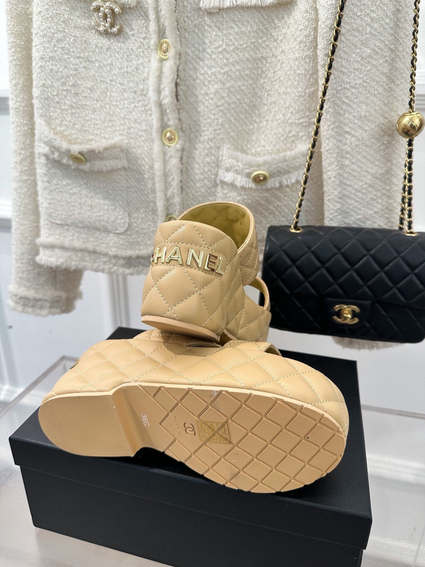 Luxury Shoes Sandals - CHL - 195