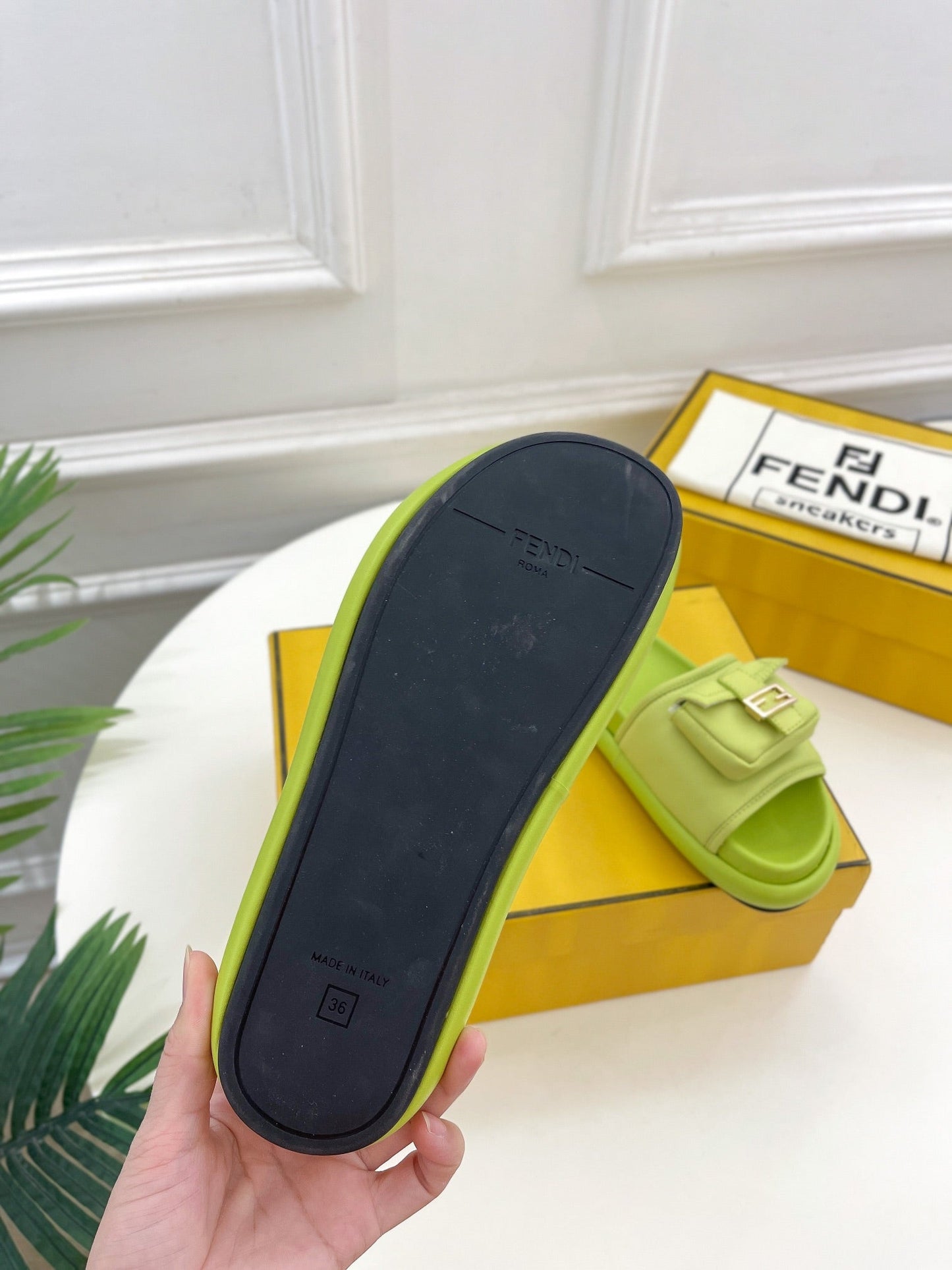 Luxury Shoes - FED - 068