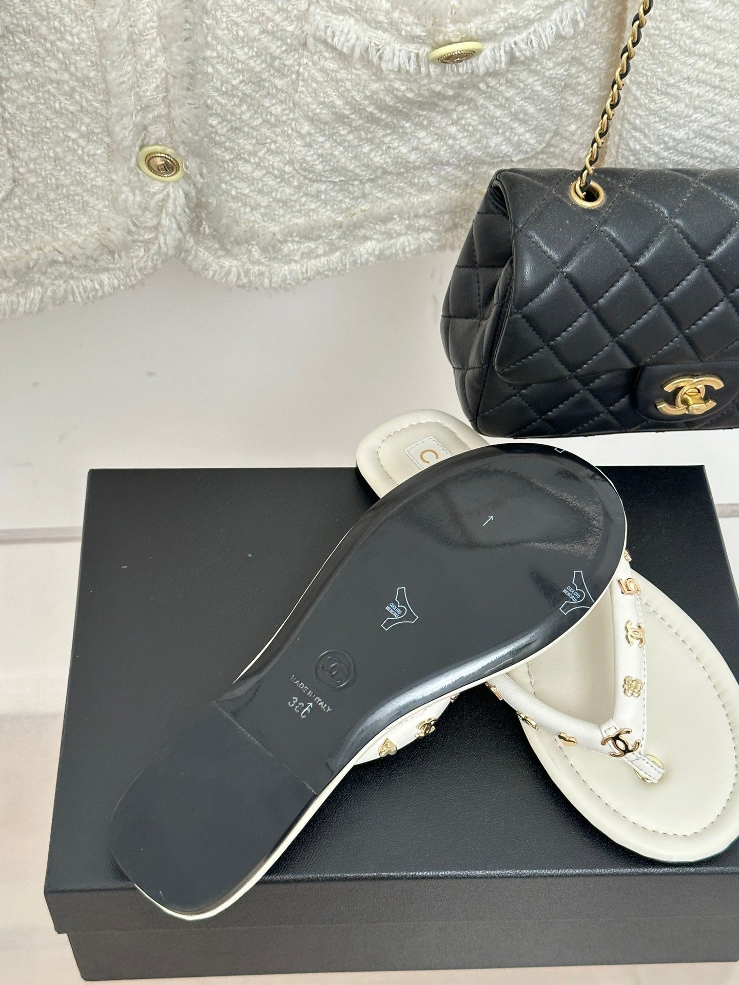 Luxury Shoes Sandals - CHL - 121