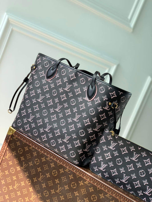 m46137 Neverfull 31cm black subaxillary bag
