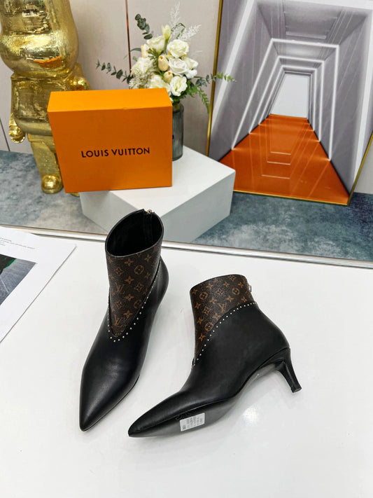 Luxury Shoes - LU-V - 520