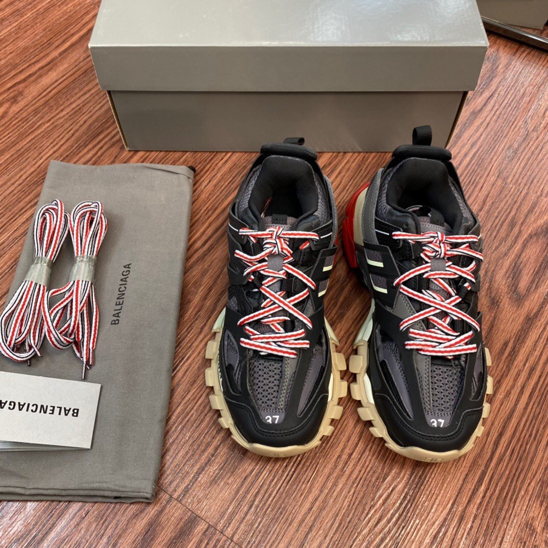 BL - Bla Track Trainer Black Red