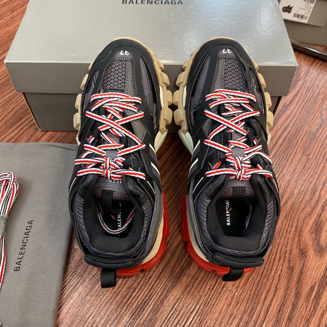 BL - Bla Track Trainer Black Red