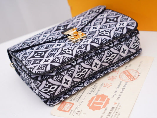 BL - High Quality Bags LUV 129