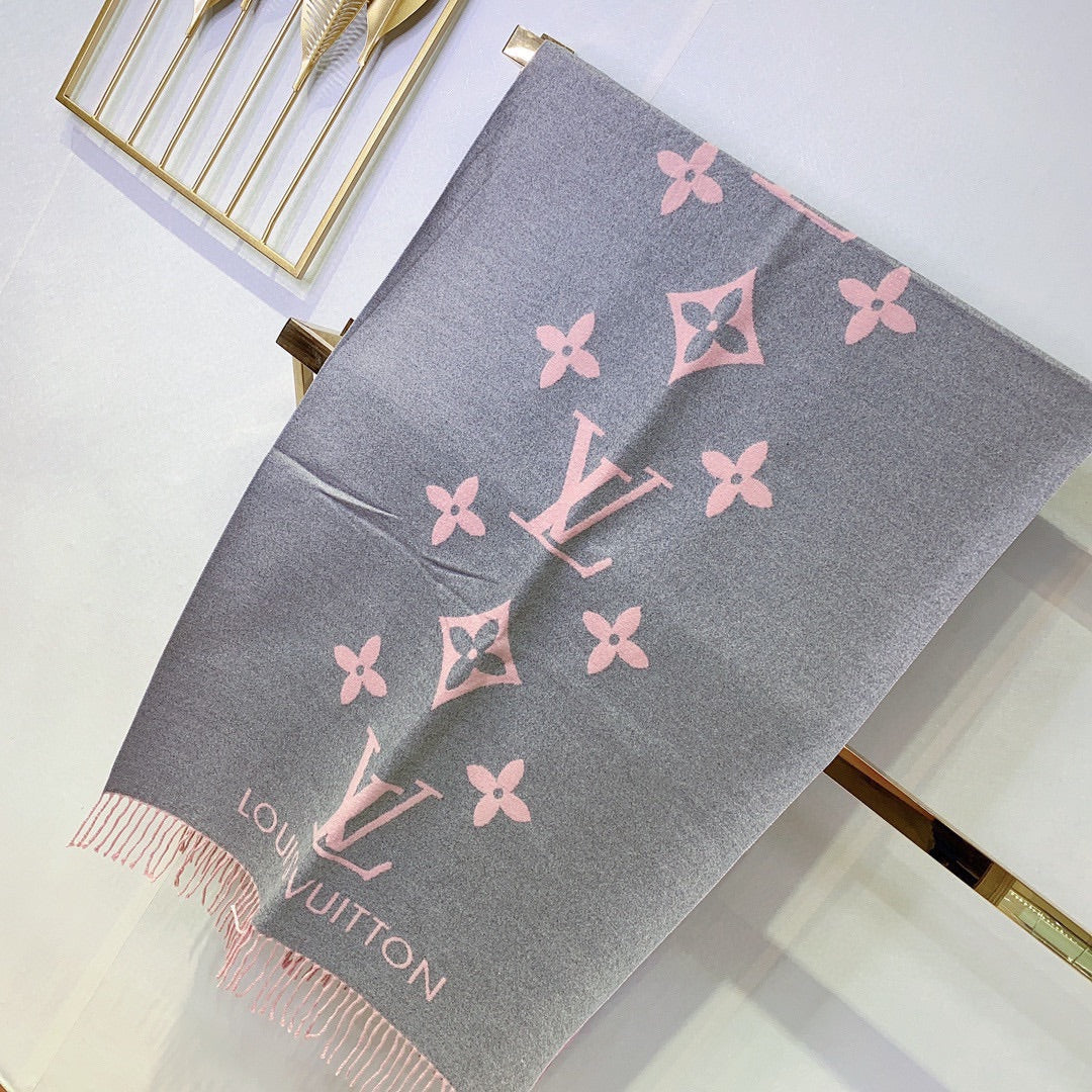 High Quality LUV Scarf 033
