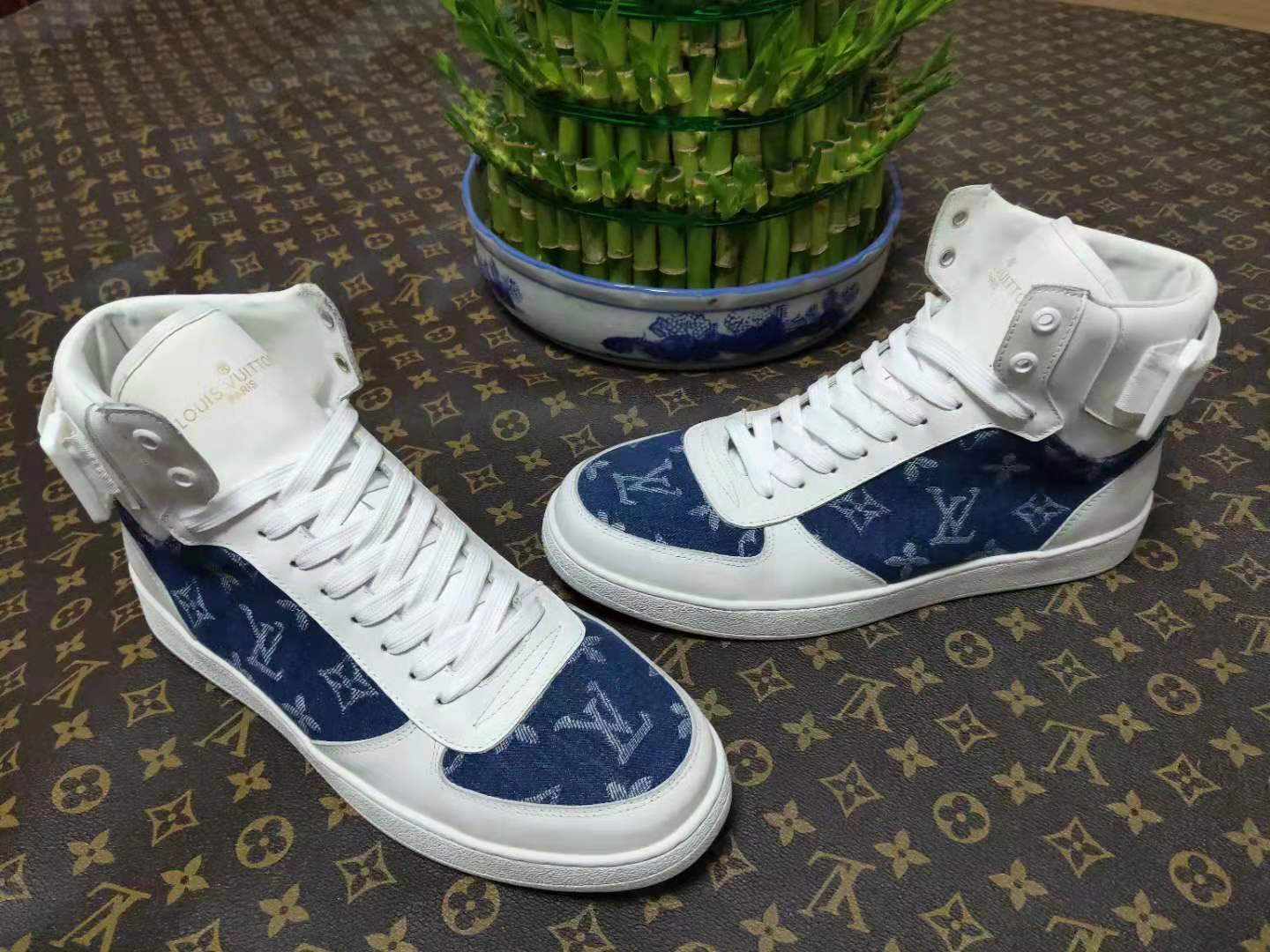 BL - Luv Rivoli White Blue Sneaker